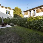 Giardino Di Corte