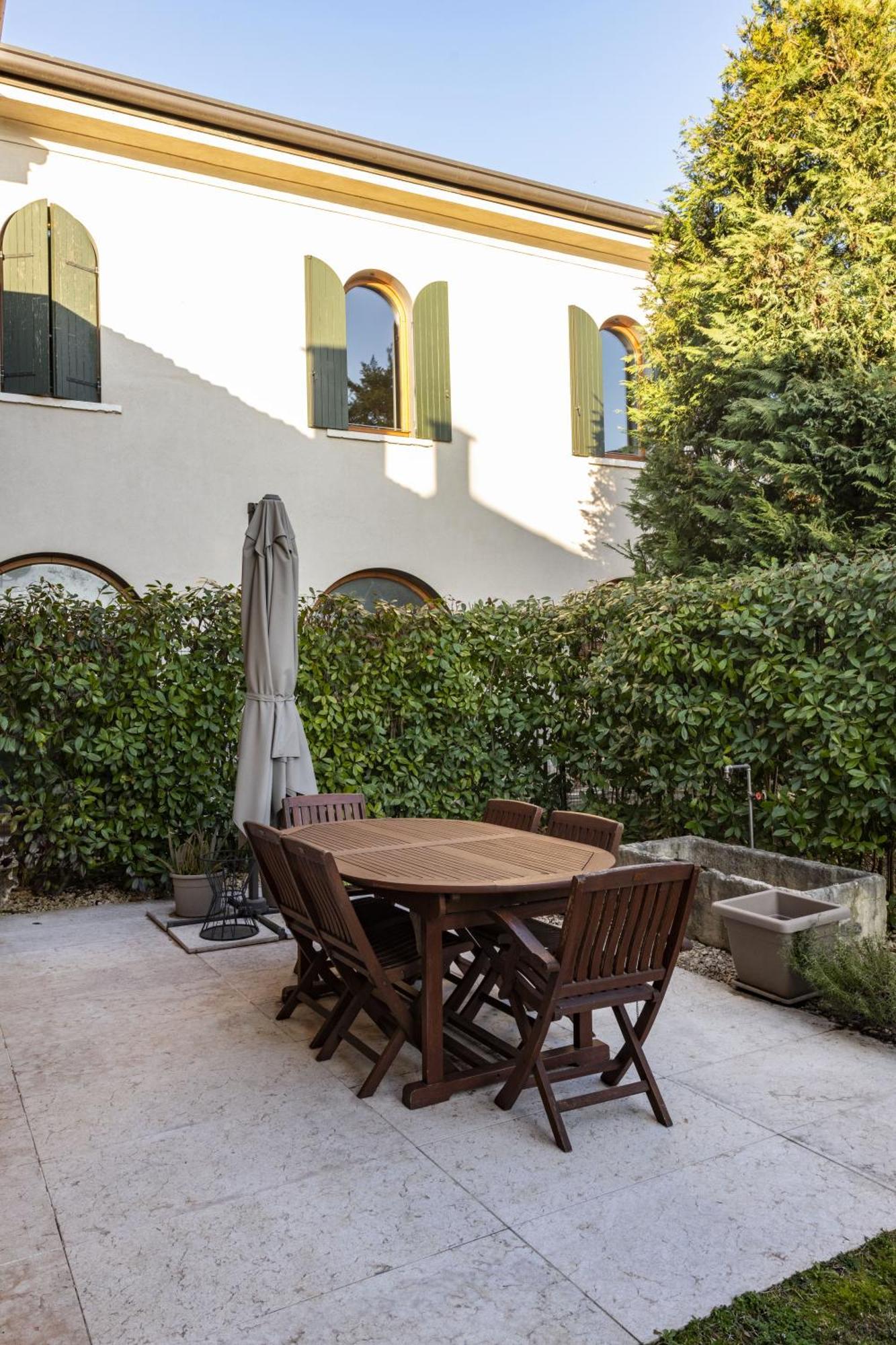 Appartamento Giardino Di Corte Verona